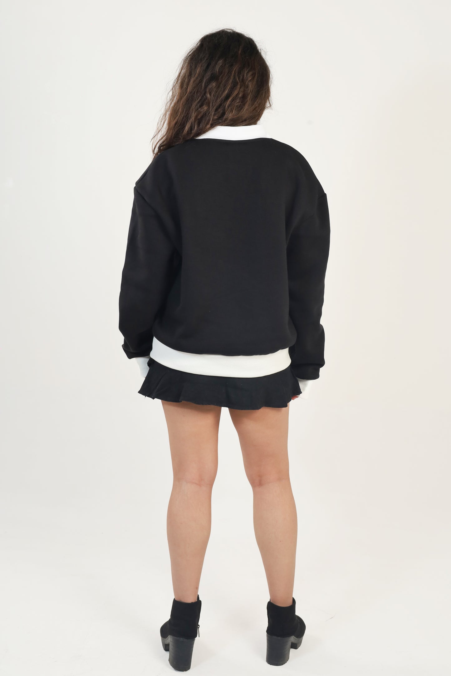 POLO NECK BLACK SWEATSHIRT